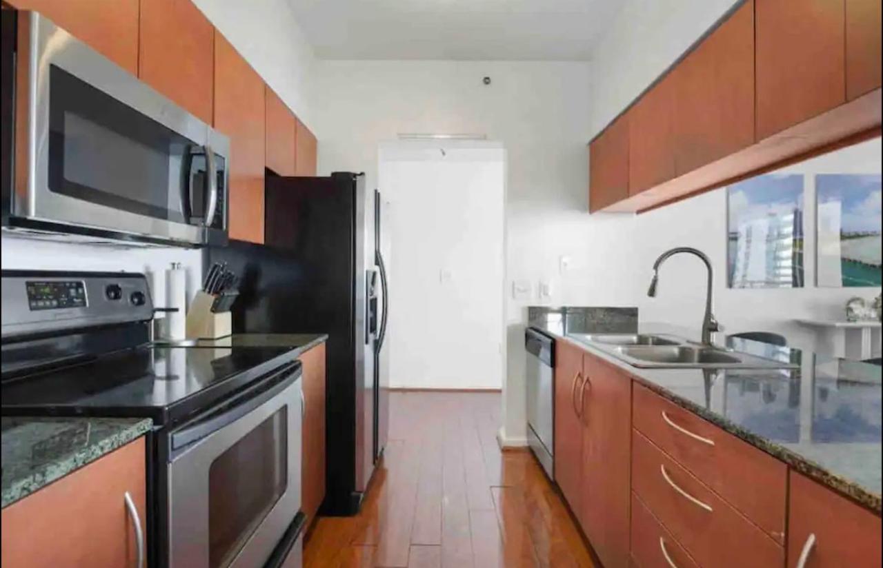 Stunning 2Br Condo Brickell-Waterviews-Freeparking Miami Luaran gambar
